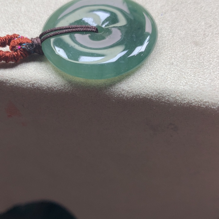 翡翠颈饰未镶嵌吊坠