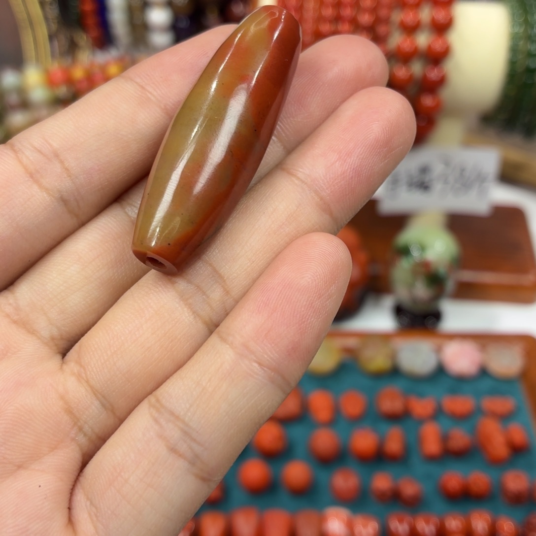 未镶嵌配饰南红玛瑙