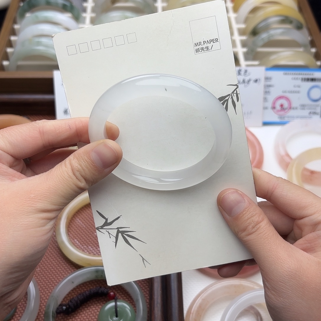 石英质玉（天山翠）未镶嵌手镯55.6圈口