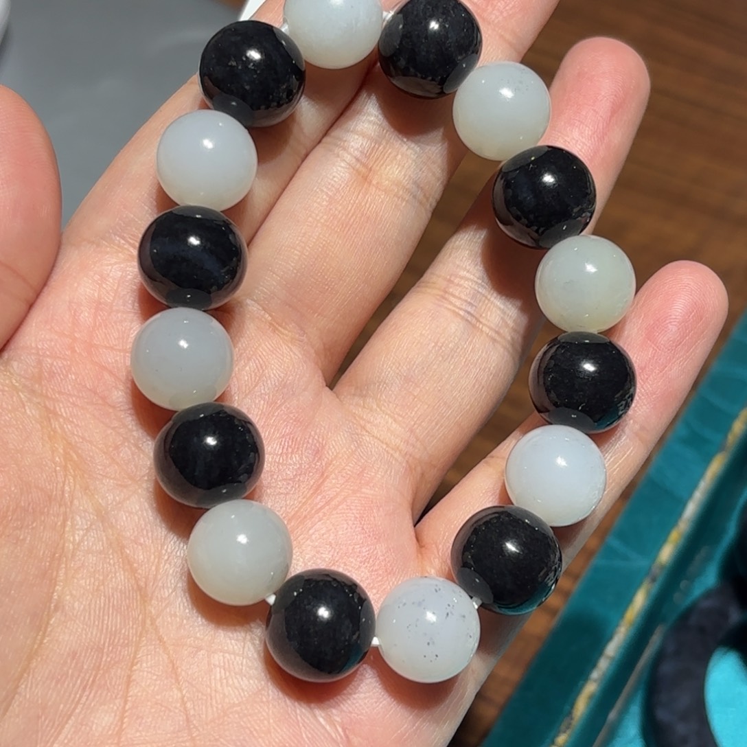 和田玉未镶嵌戒指