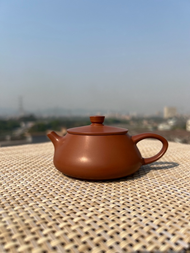 潮州纯手工朱泥手拉壶容量80-150毫升，工夫茶，2杯3杯4杯