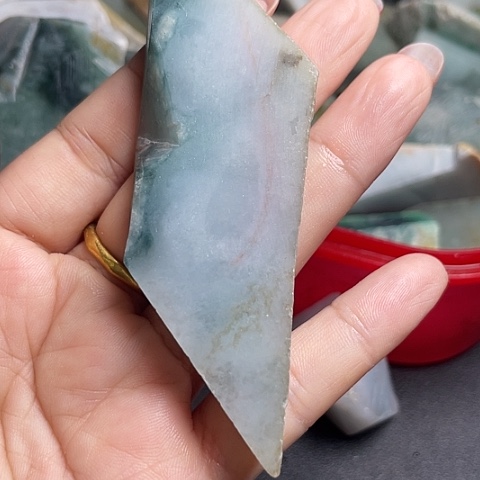 翡翠颈饰未镶嵌老****翠