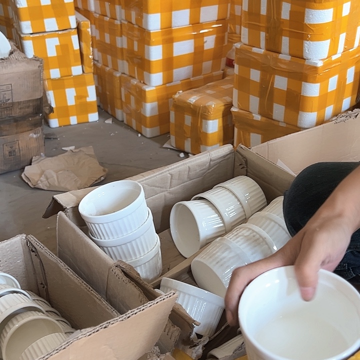 微瑕介意勿拍不退不换 烤箱专用蛋糕碗4只中号