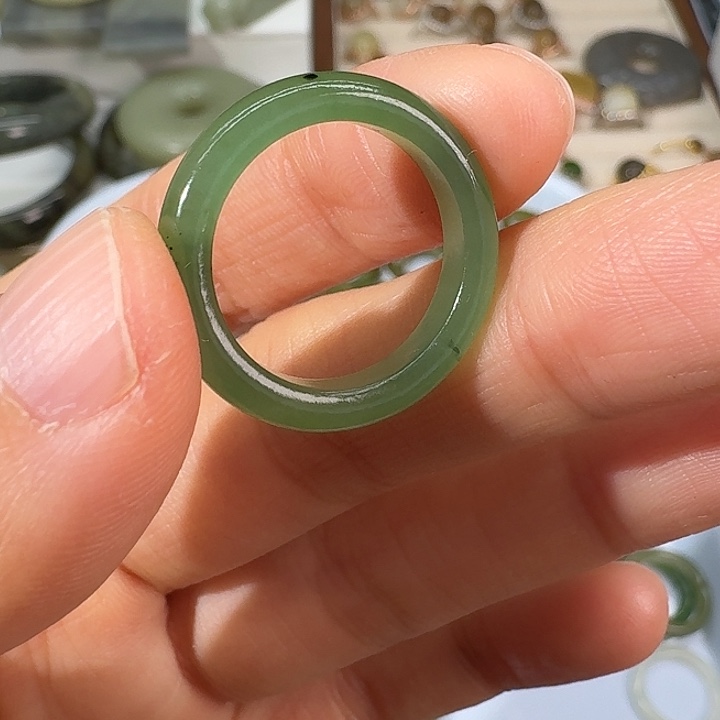 和田玉（碧玉）未镶嵌戒指17.4内径29