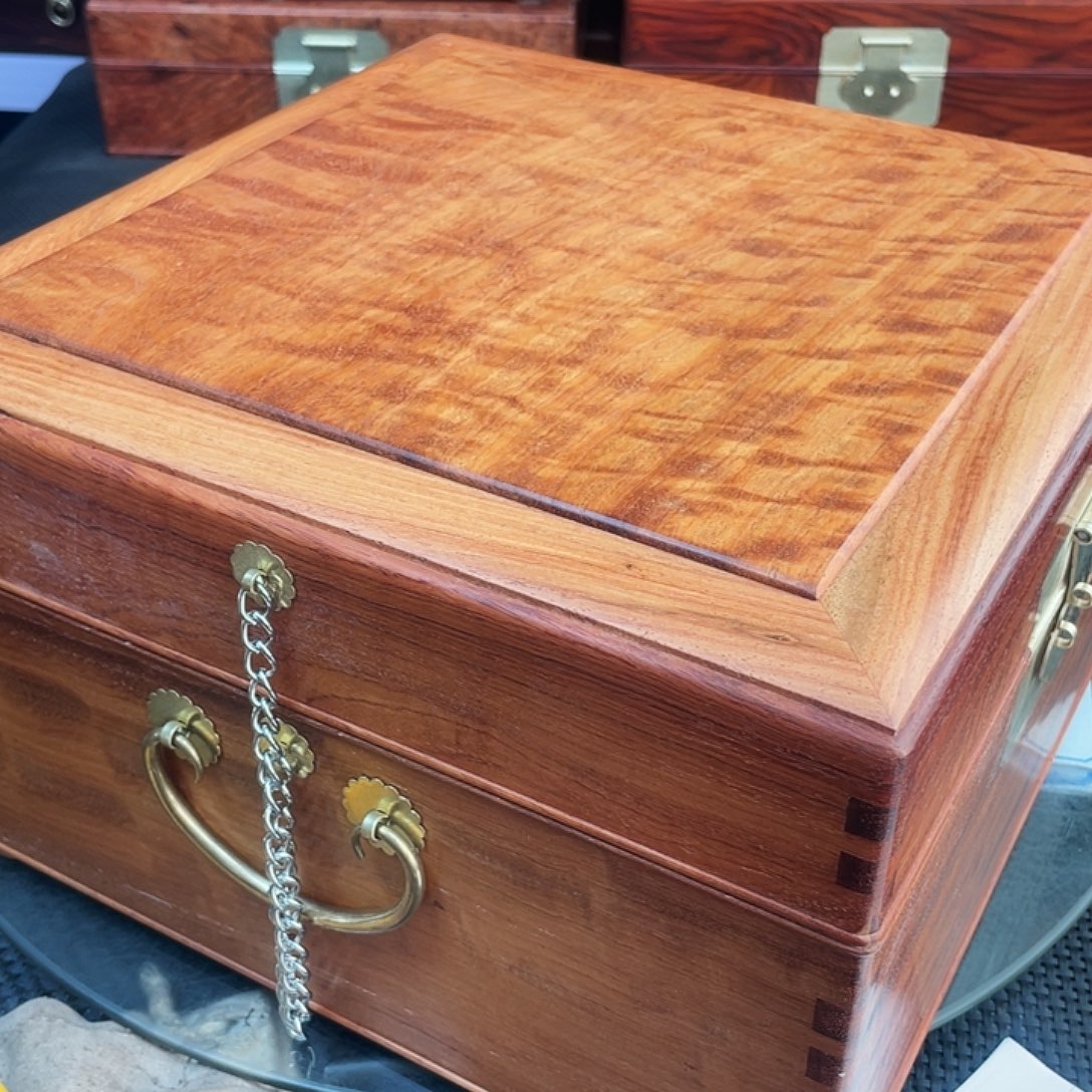 芳***华木缅甸华丽木搁置和独板