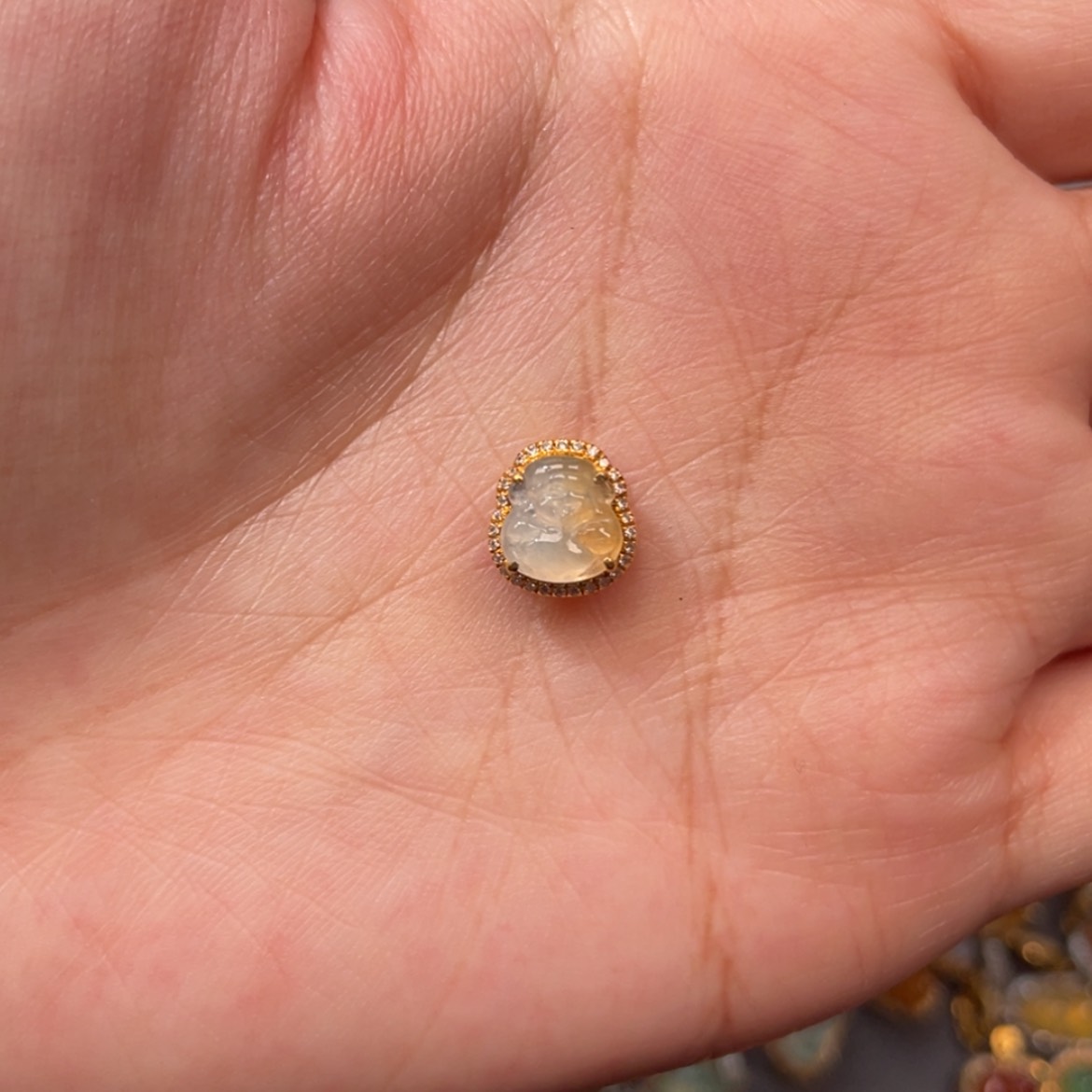 【闪购商品】颈饰18K金镶嵌翡翠