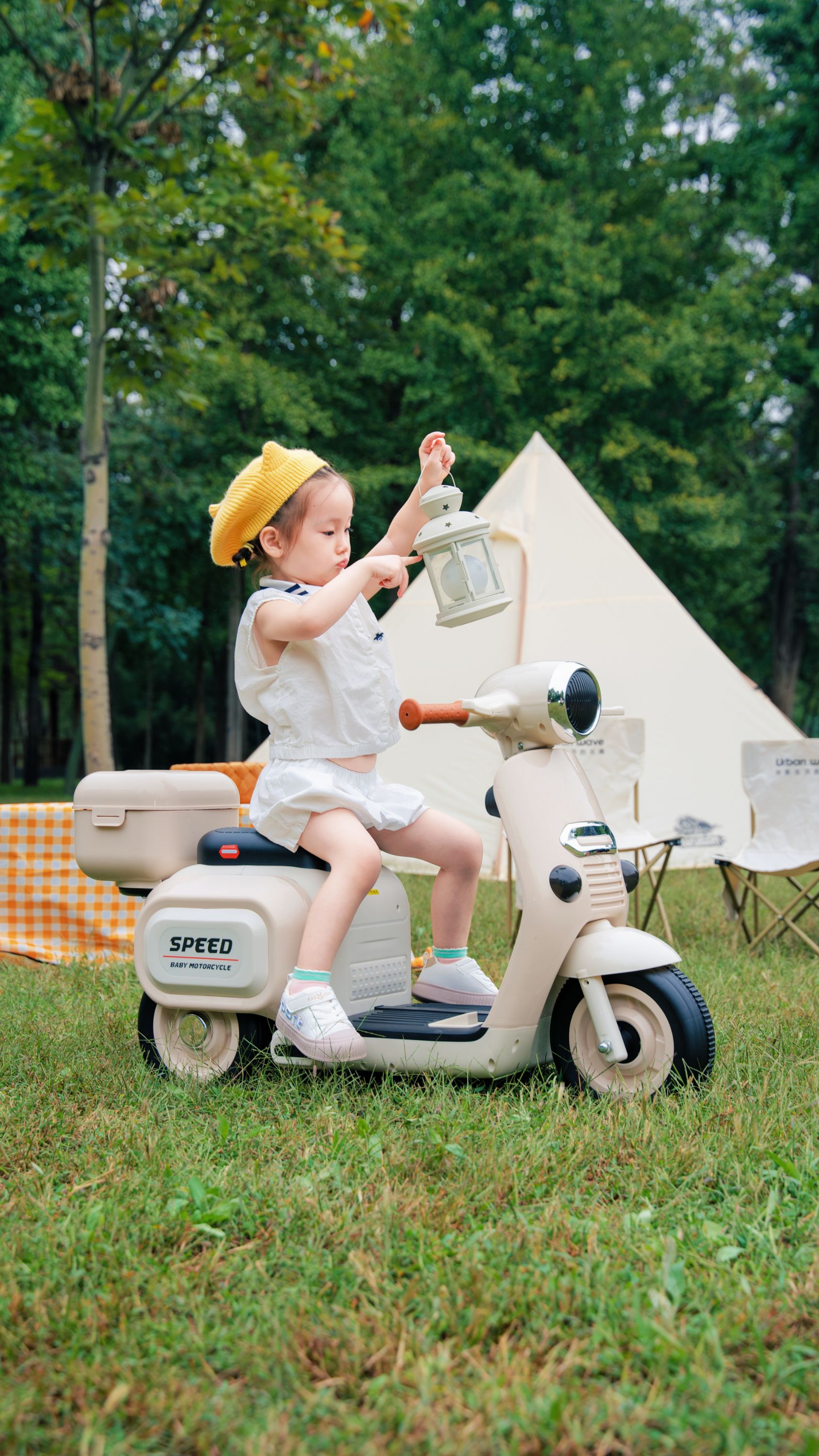 儿童电动骑行摩托车三轮车男女宝宝电瓶车可坐人可充电双驱玩具车