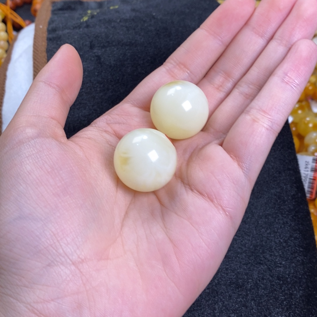 【***】琥珀未镶嵌珠宝奇石