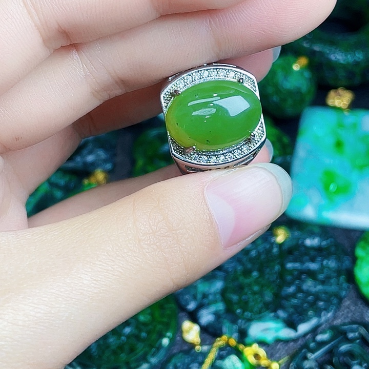 翡翠银S925镶嵌颈饰多样性