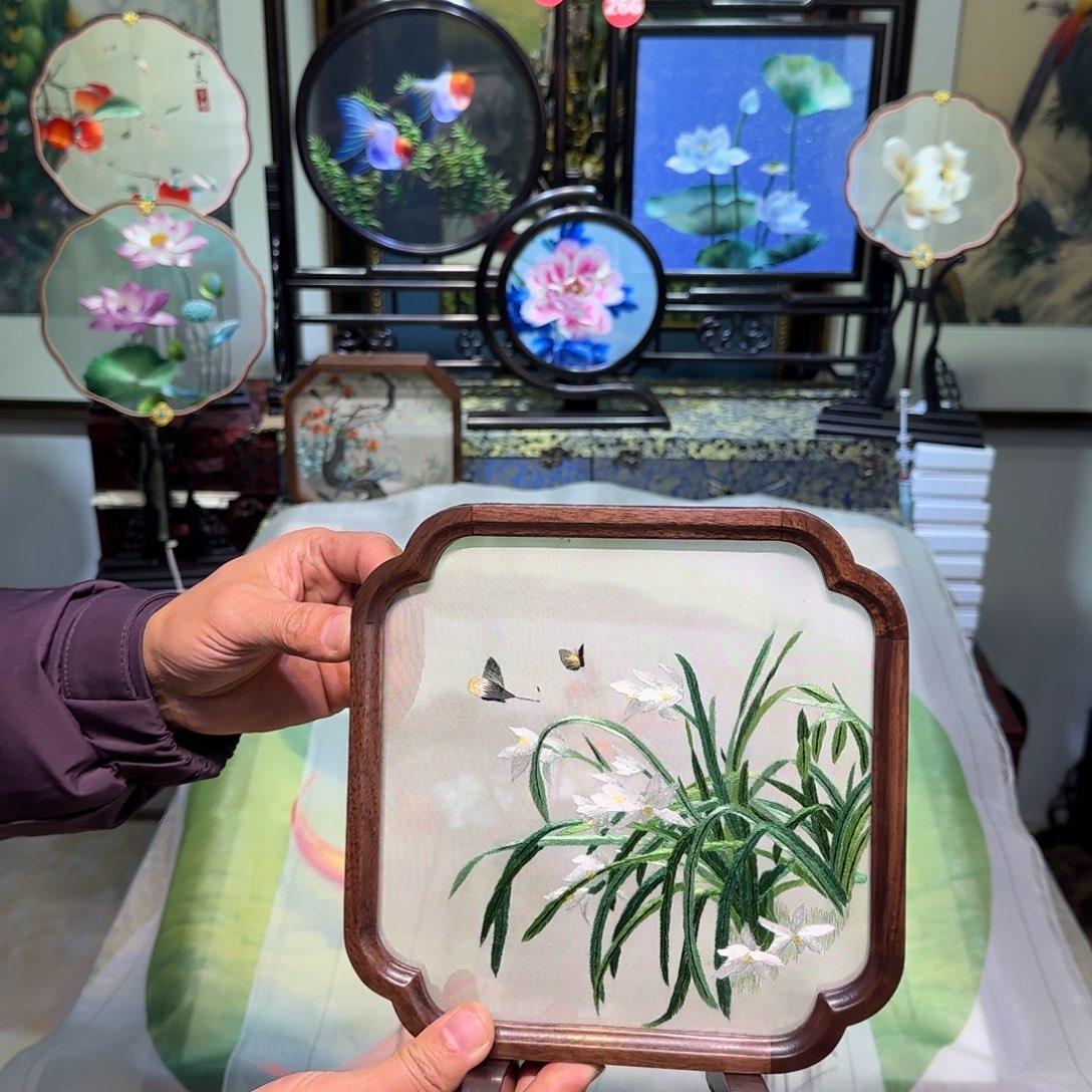 刺绣刺绣工艺精湛