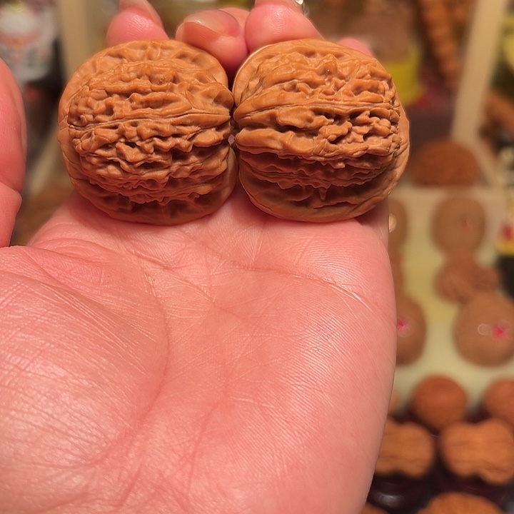 桃核把件用****9精品核桃