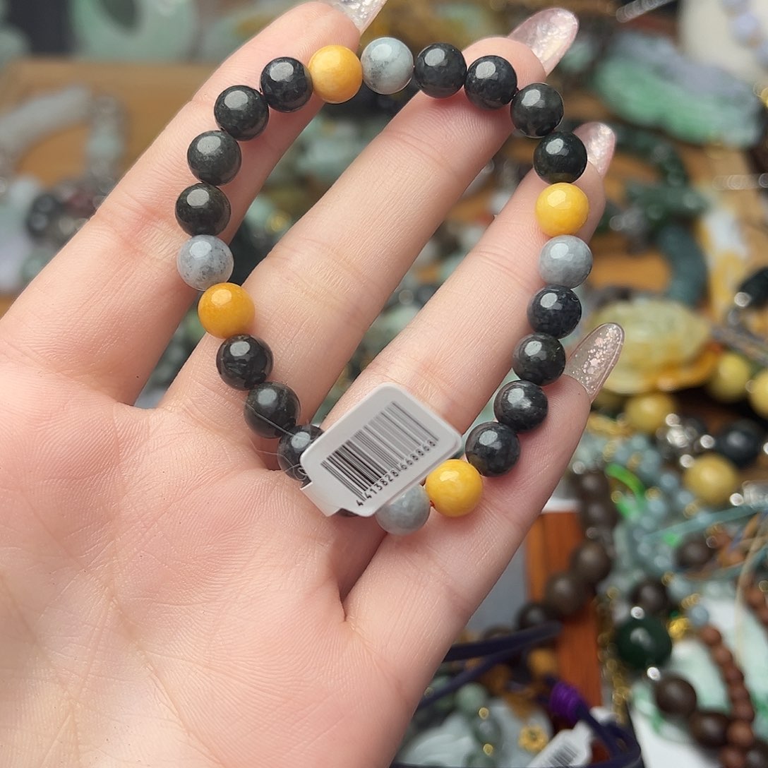 翡翠吊坠(赠链)未镶嵌吊坠