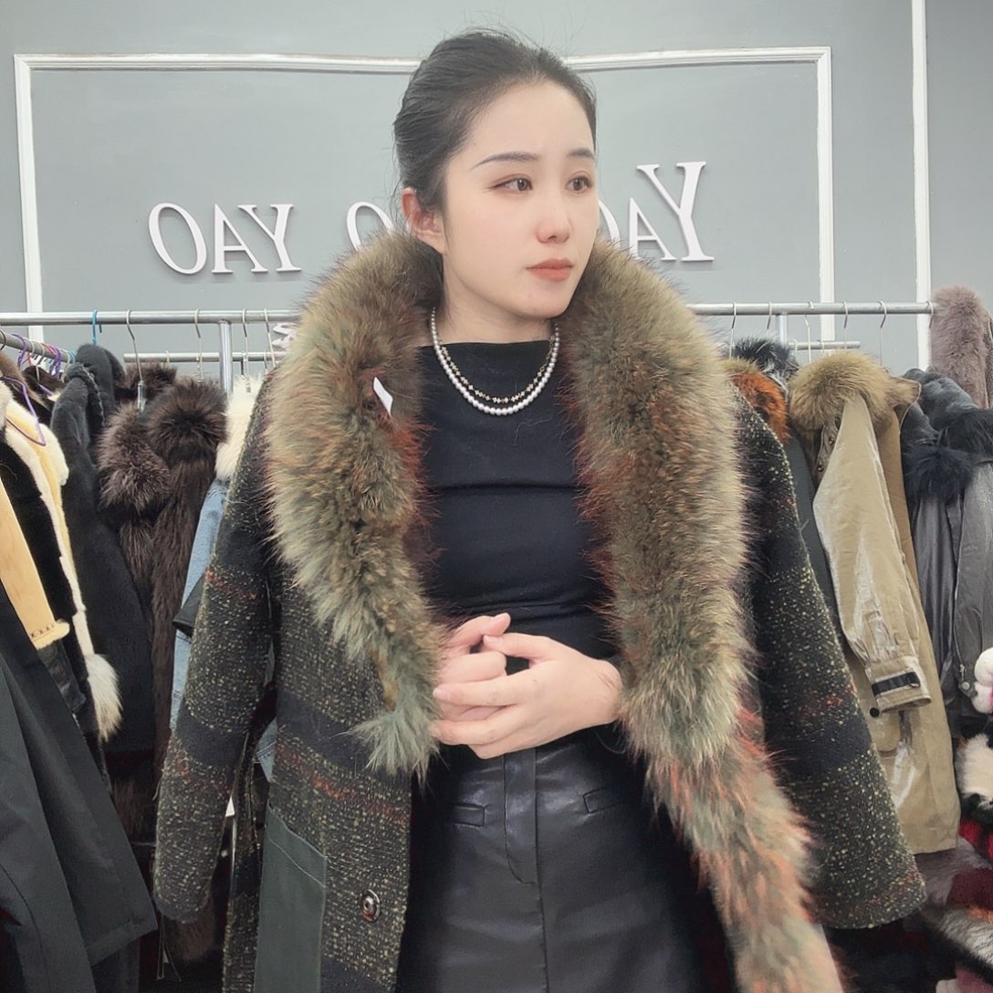 姚小妖家高端皮草