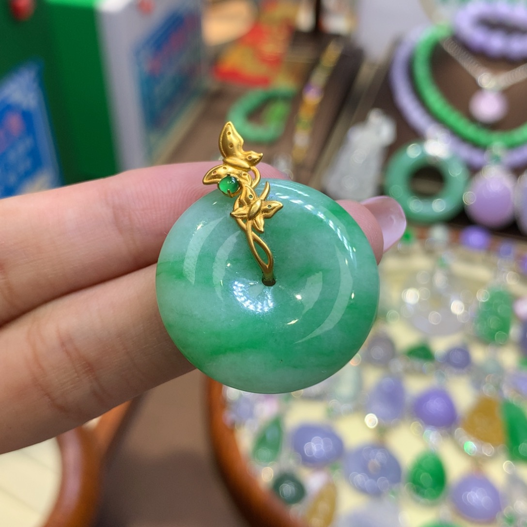 【闪购商品】翡翠18K金镶嵌颈饰翡翠