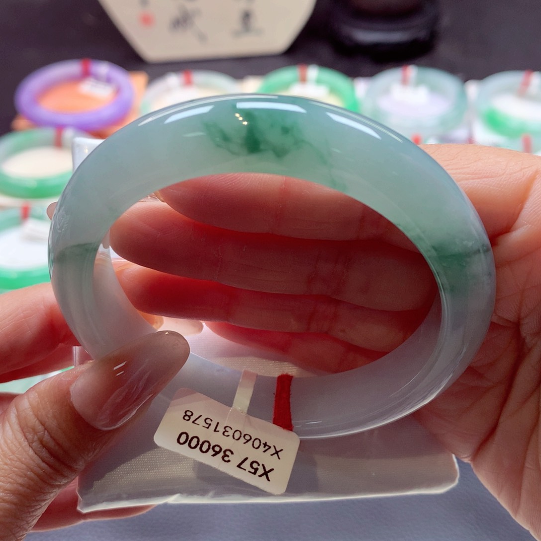 翡翠手镯未镶嵌正圈57.7（36号）89