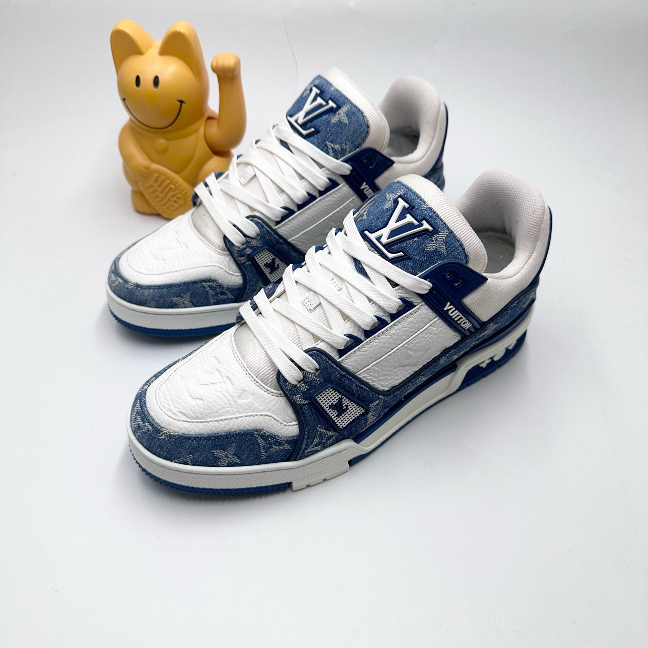 99新 LouisVuitton/路易威登 0212/Lv/41.5码/白蓝牛仔板鞋