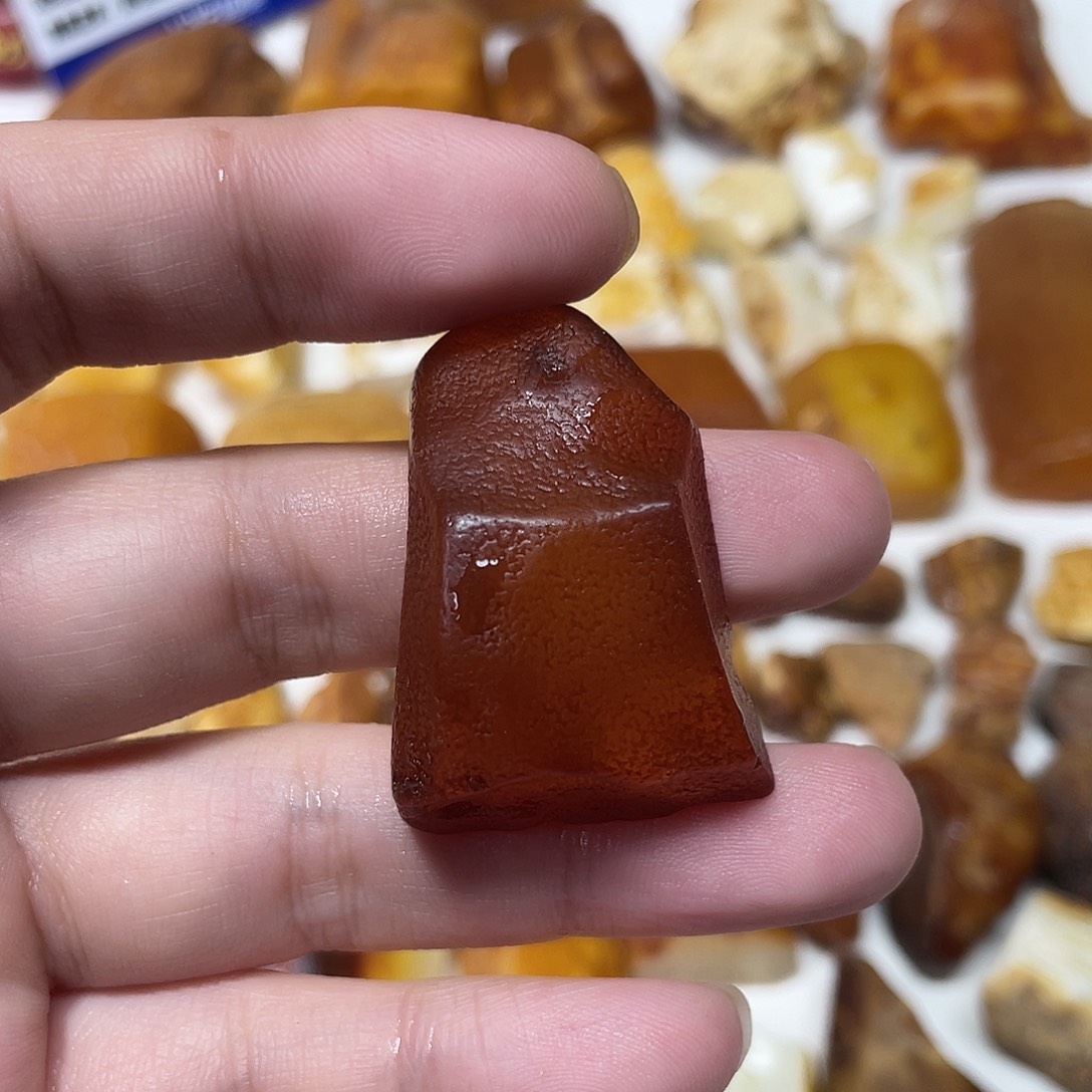 定制琥珀未镶嵌原矿琥珀