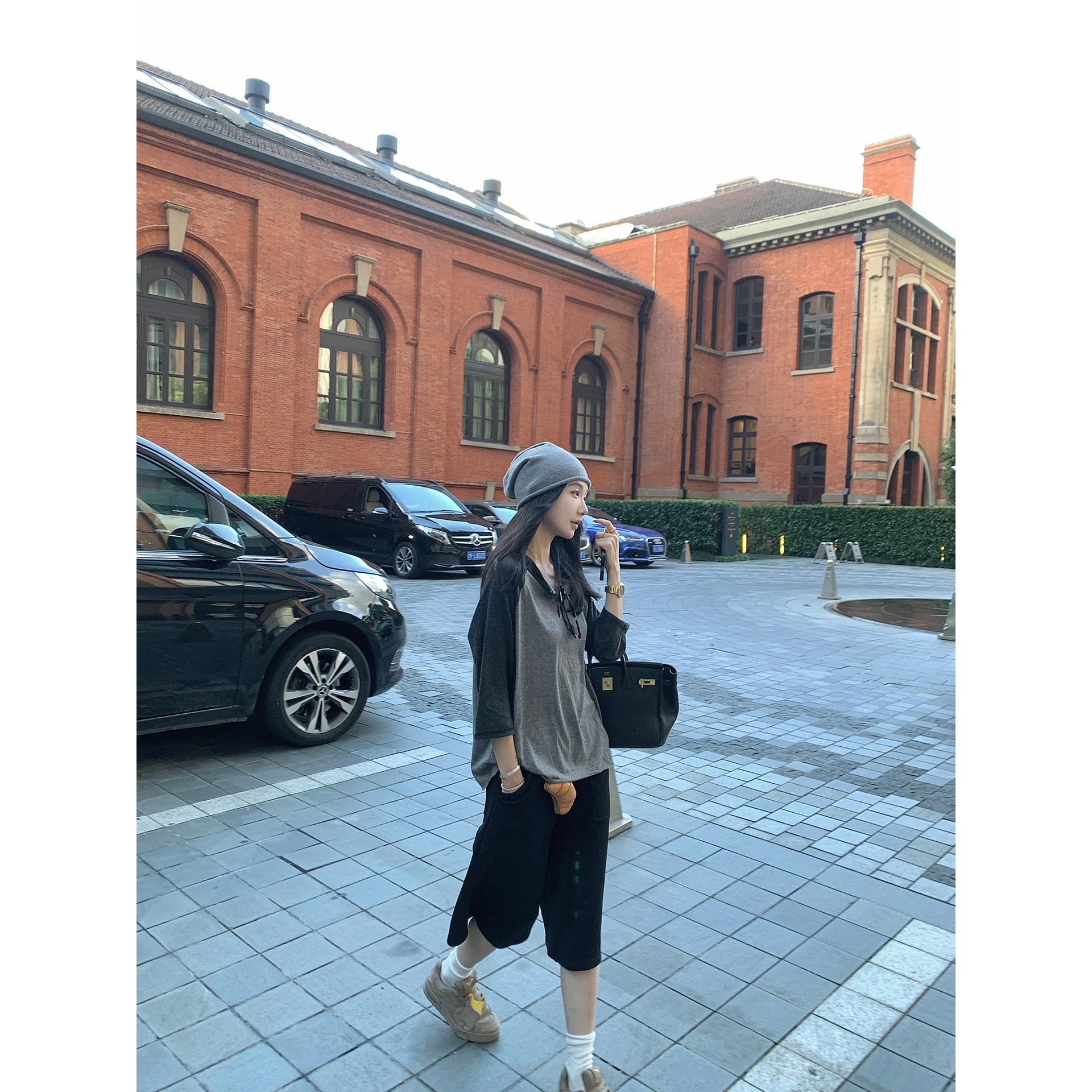 区区欧阳 撞色印花长袖T恤女秋季新款宽松显瘦美式复古圆领上衣