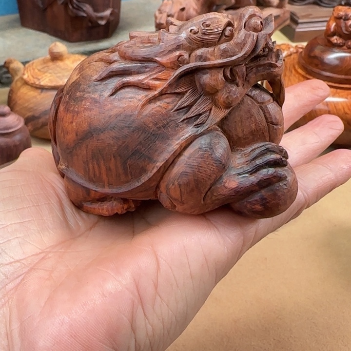 詹***斯黄花梨/降香黄檀龙龟