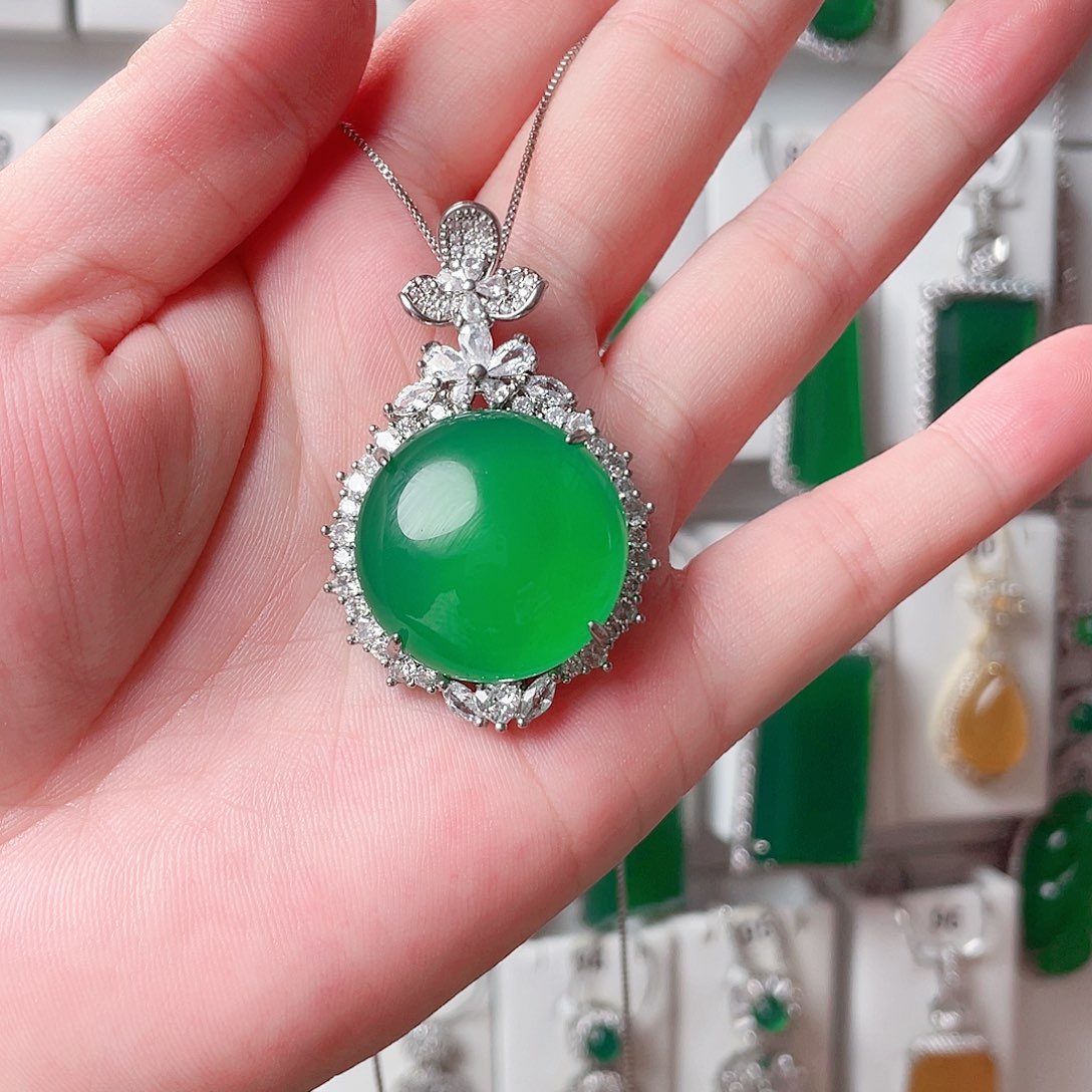 玛瑙/玉髓吊坠(赠链)未镶嵌