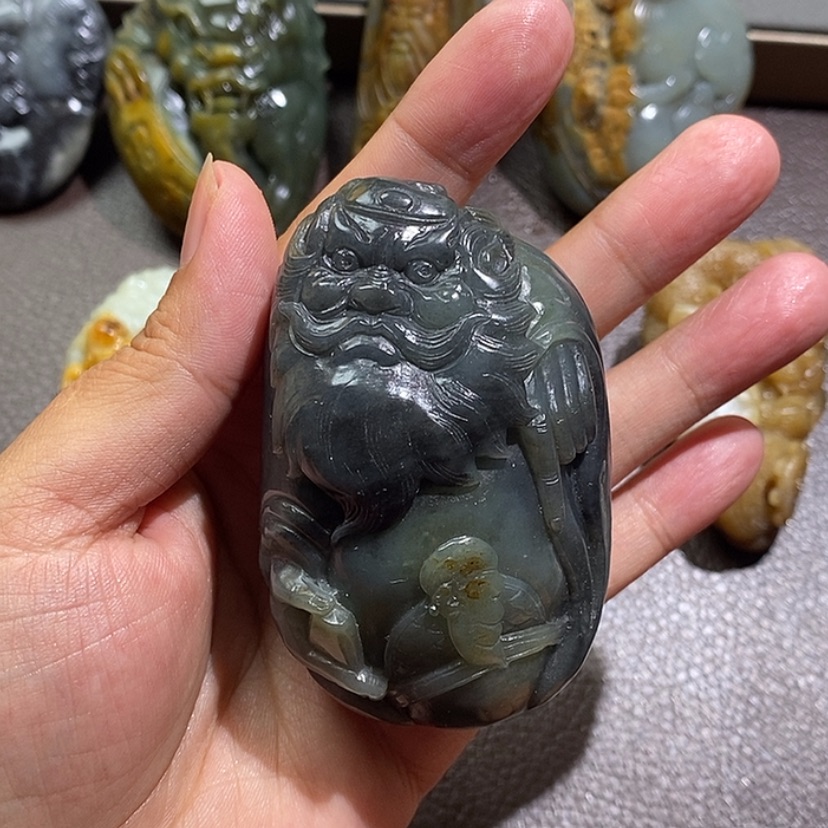 【闪购商品】和田玉把件未镶嵌偏****?