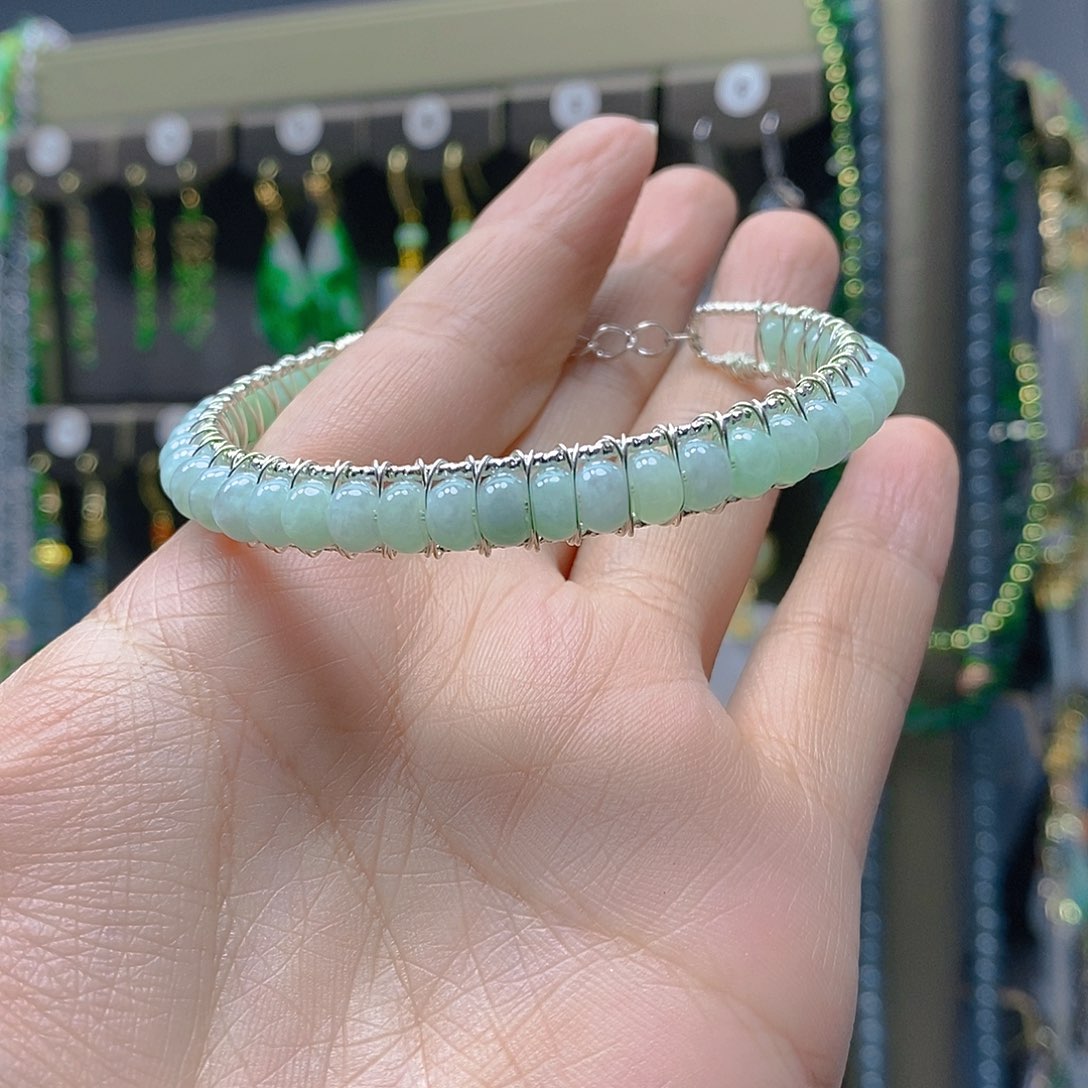 未镶嵌翡翠耳饰翡翠