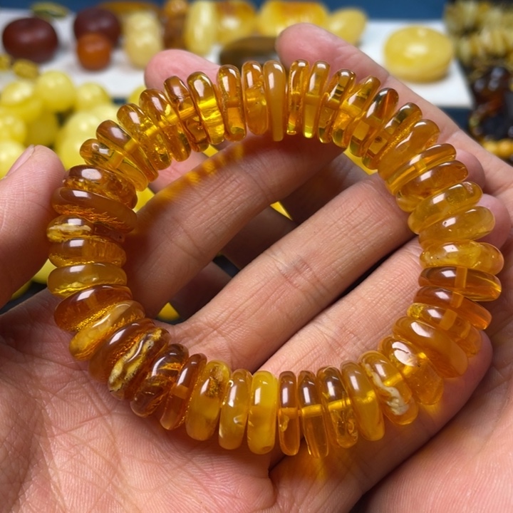 琥珀珠宝奇石未镶嵌