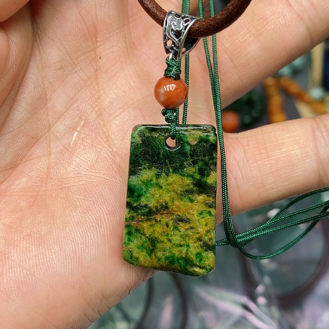 翡翠银S925镶嵌颈饰漂亮美眉