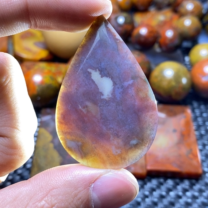 玛瑙/玉髓颈饰未镶嵌