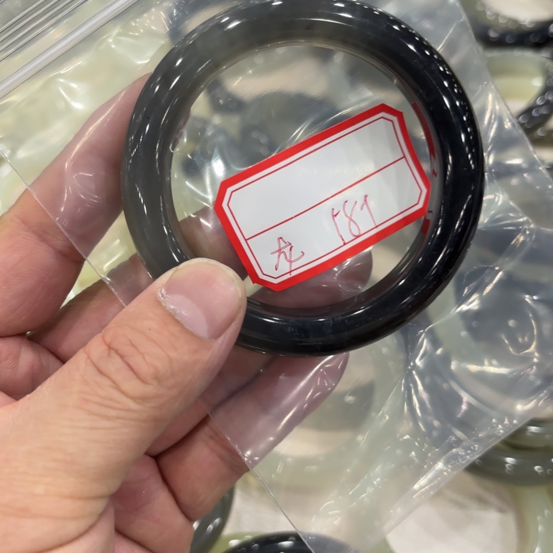 蛇纹石玉手镯未镶嵌?****࿐