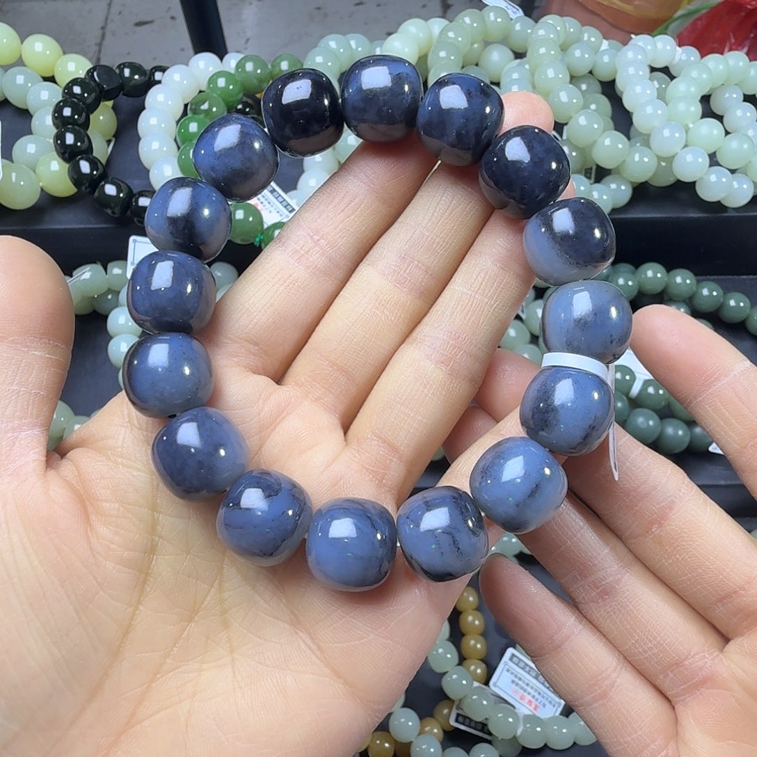 歪***歪和田玉未镶嵌手链