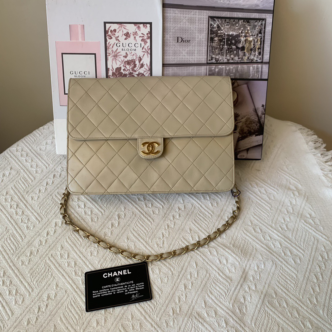95新 Chanel/香奈儿 奶茶色金扣CF（1开有卡）
