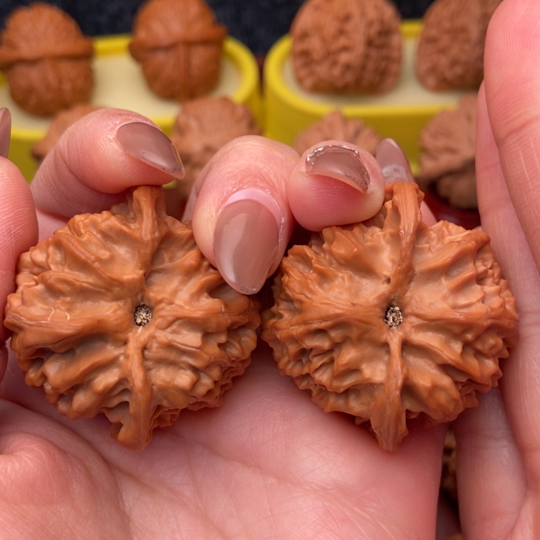 把件文玩核桃42精品“十字底”苹果园