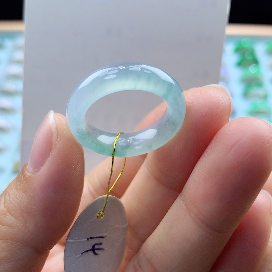 翡翠戒指未镶嵌14圈