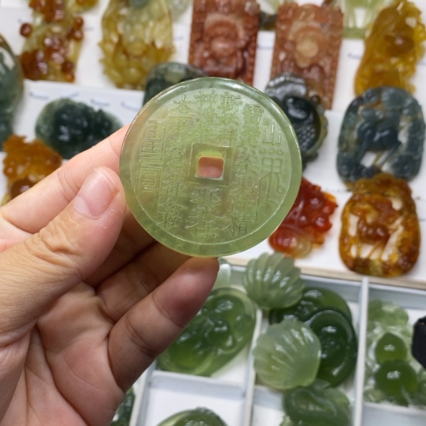 【闪购商品】未镶嵌蛇纹石玉颈饰