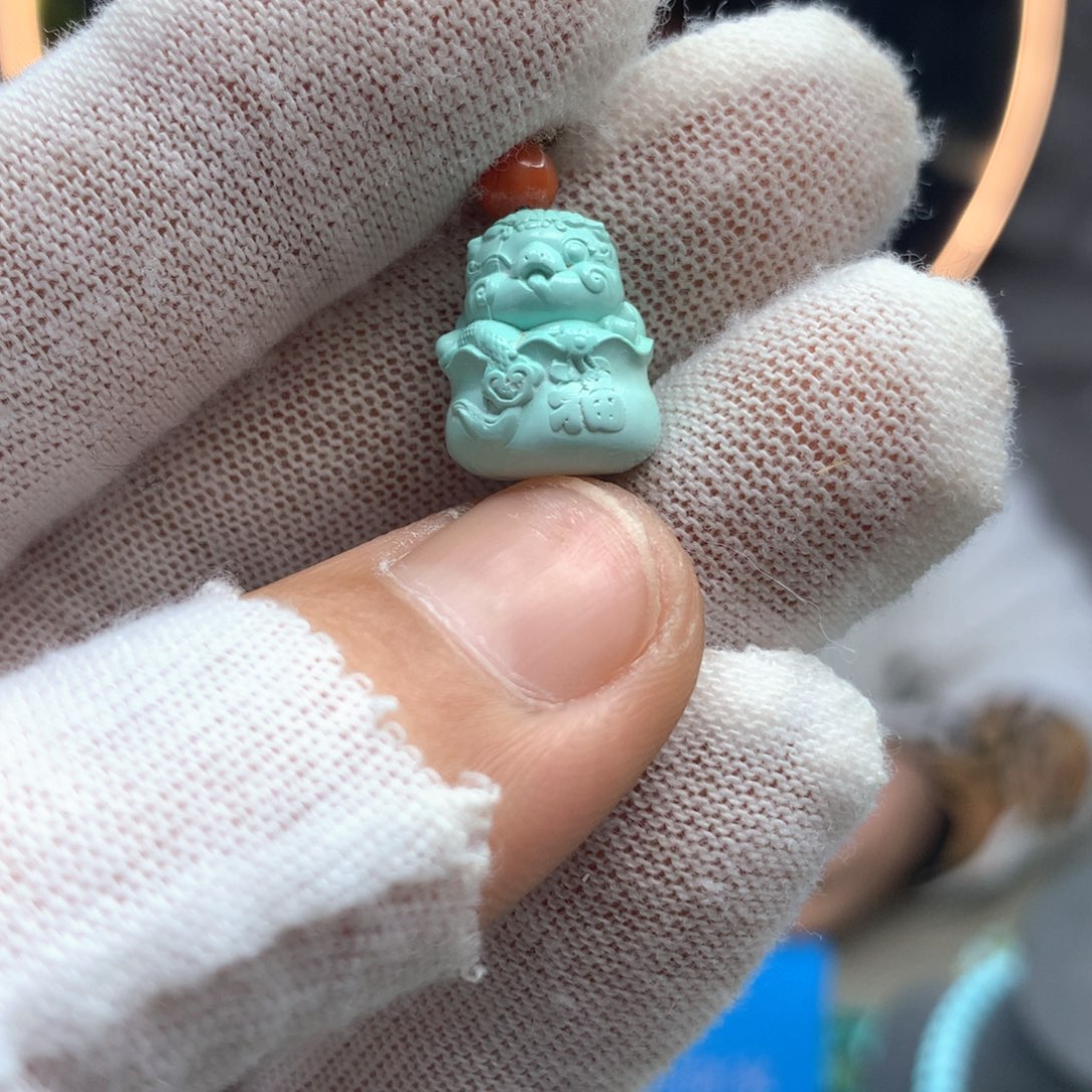 绿松石未镶嵌挂件