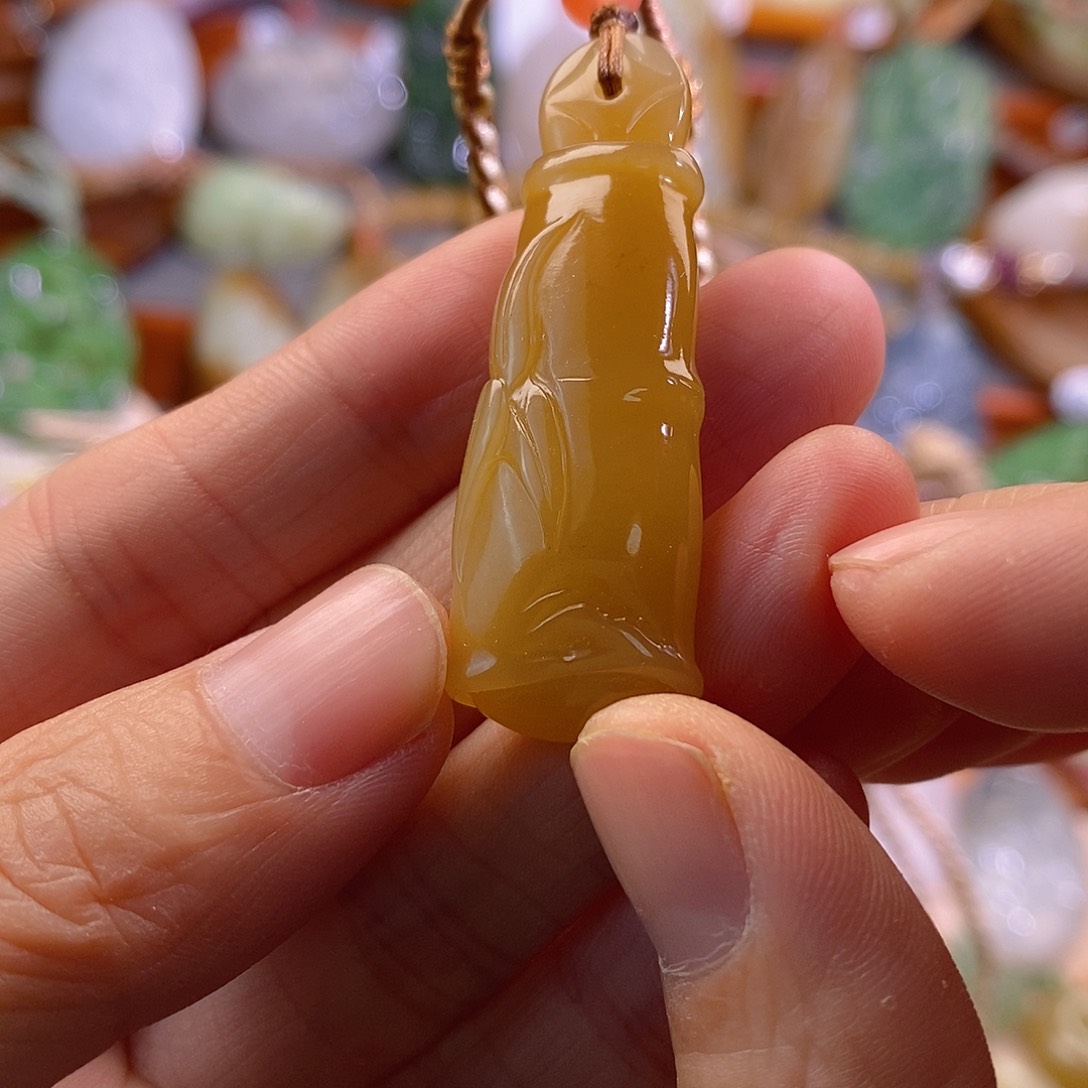 和田玉颈饰未镶嵌陌****倾