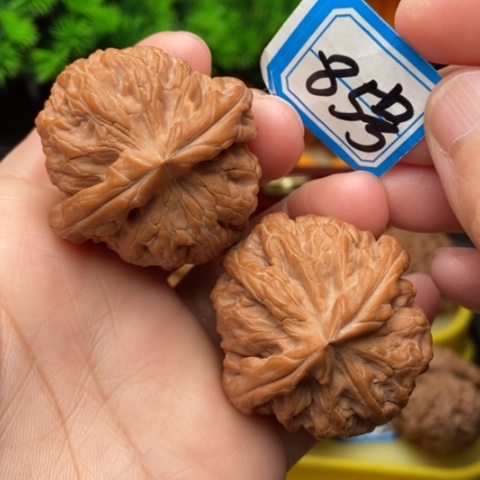 文玩核桃吊坠红锦鲤41