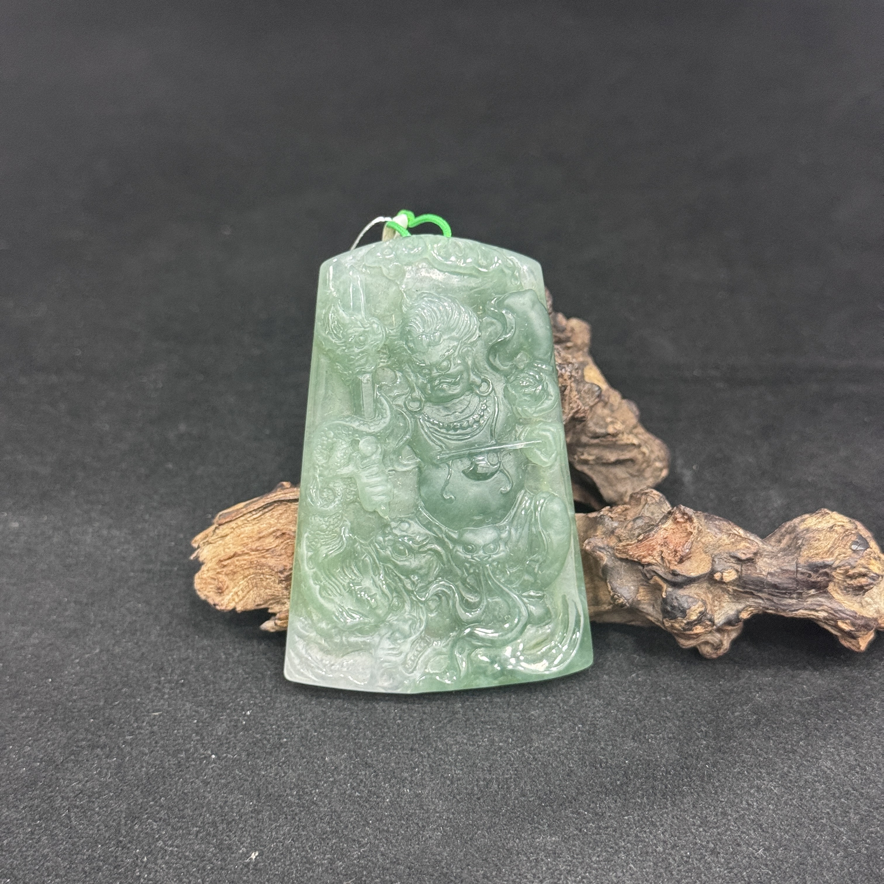 【诚翠拍品第一百零四期午】翡翠84吊坠SS7121