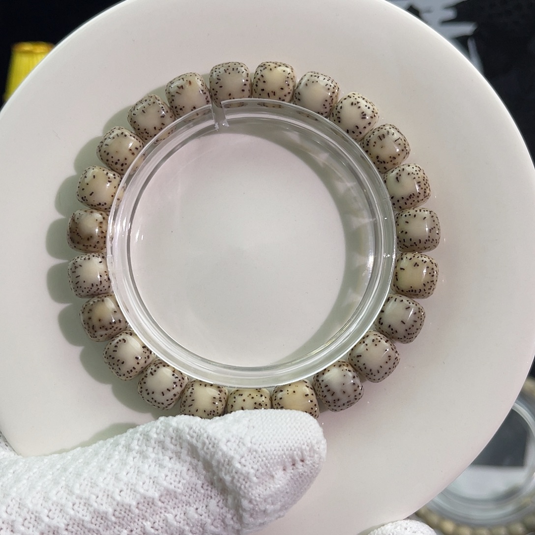 手串星月菩提石玉冰糖10×9侧留白同枝正月