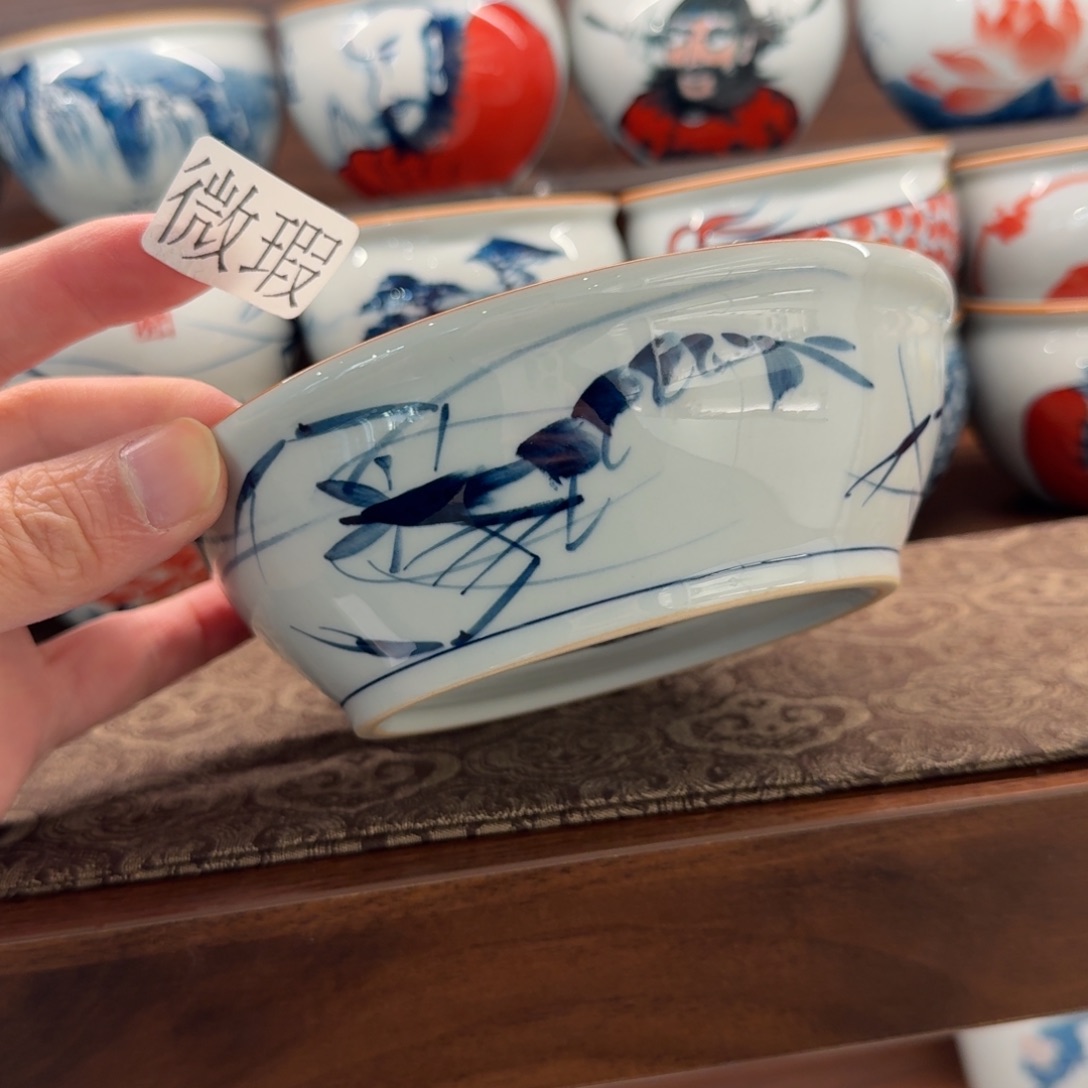 釉下手绘茶具微瑕