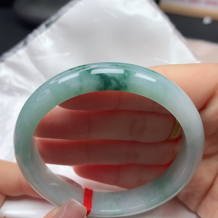 翡翠手镯（圆镯）未镶嵌56 56蓝底飘蓝花强推