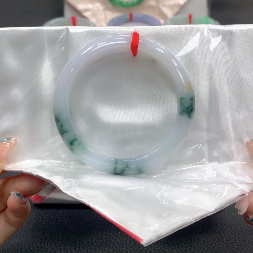 【闪购商品】翡翠手镯未镶嵌翡翠
