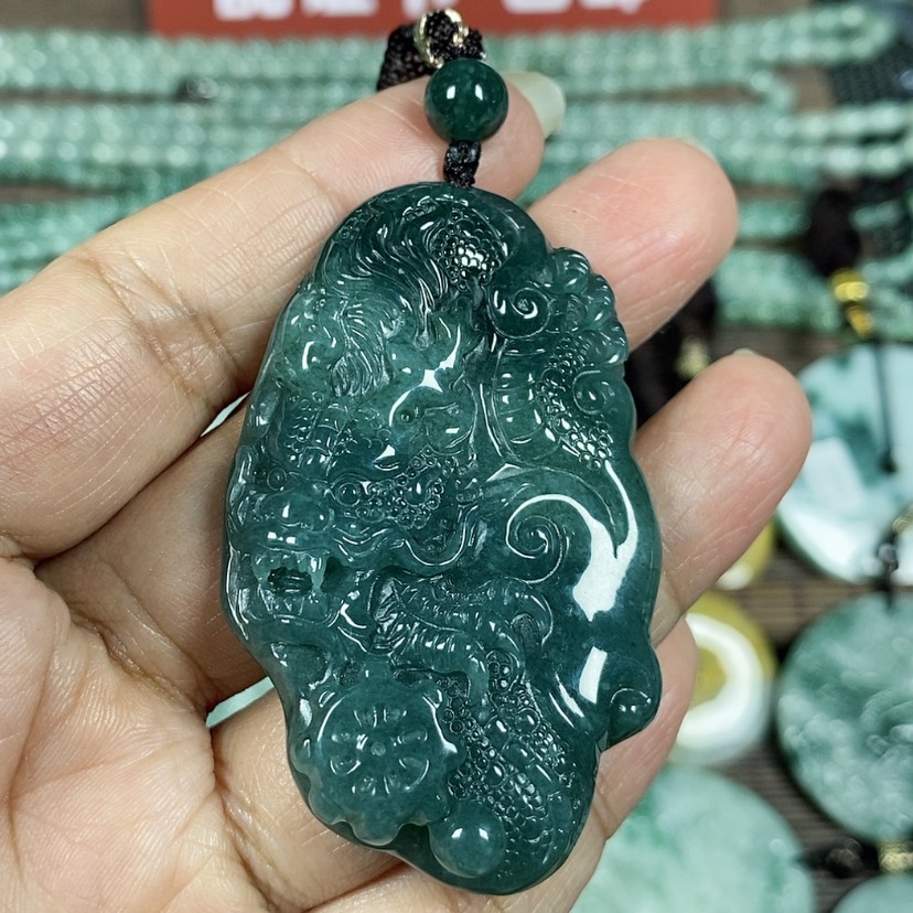 【闪购商品】翡翠颈饰未镶嵌玉吊坠翡翠玉随性龙牌