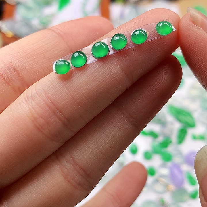 翡翠吊坠(不含链)未镶嵌一手