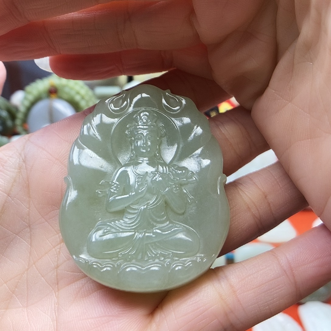 大***8和田玉未镶嵌颈饰