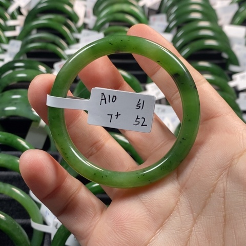 和田玉（碧玉）手镯未镶嵌