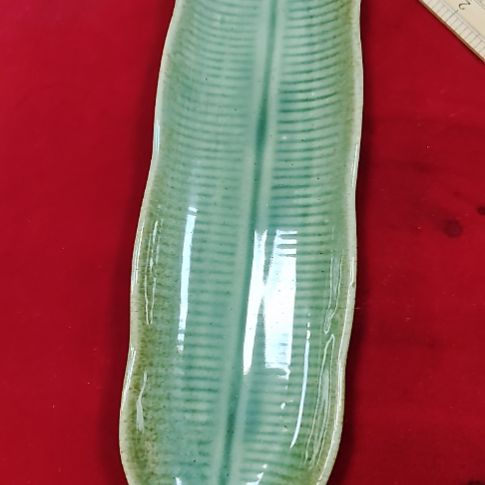 瓷片瓷片，摆件，都有微瑕疵，