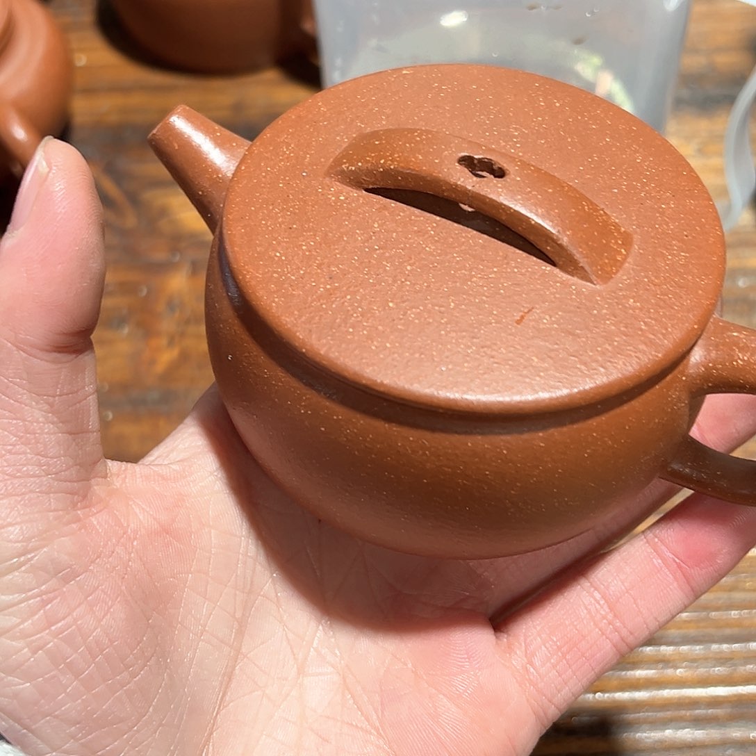 紫砂茶壶紫砂的味道很