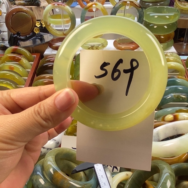 蛇纹石玉未镶嵌手镯58
